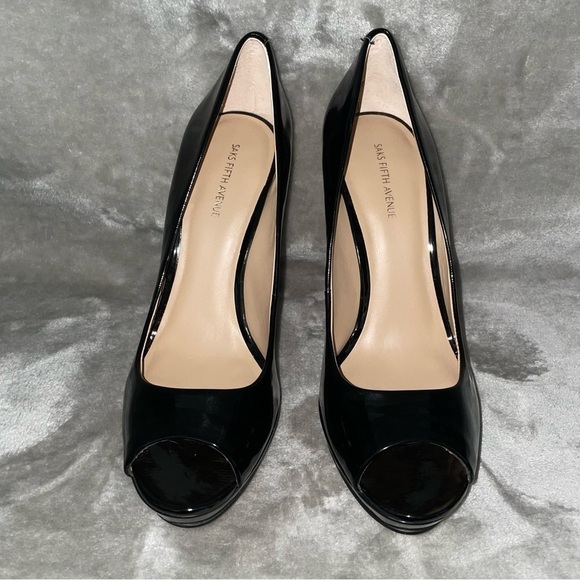 Saks Fifth Avenue “Bethany” Black Patent Leather Peep-Toe Platform Heels Size 9 - Picture 1 of 10